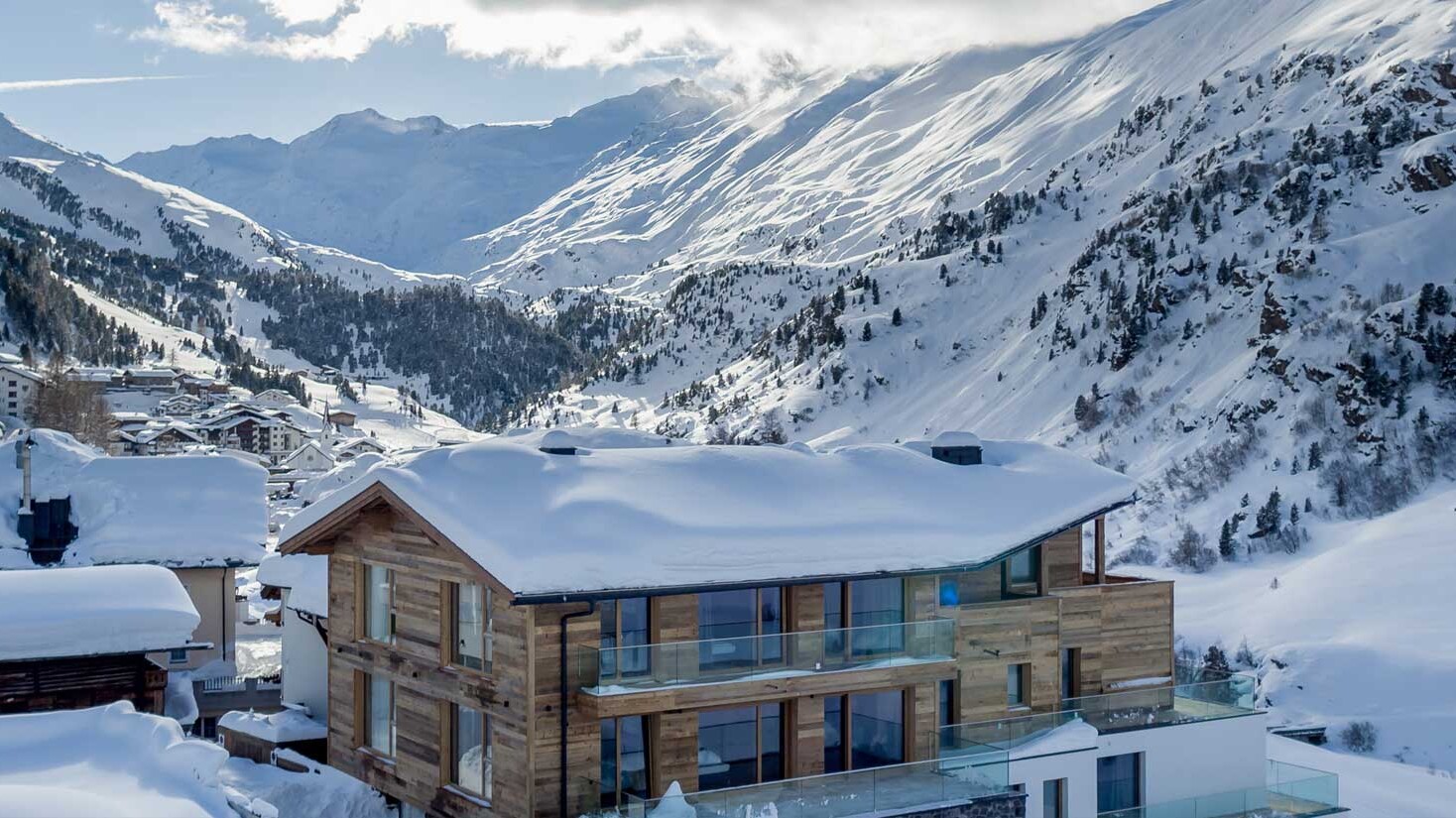 Chalet Obergurgl Luxury Apartments: Winter and Summer Holidays in Tyrol, Ötztal